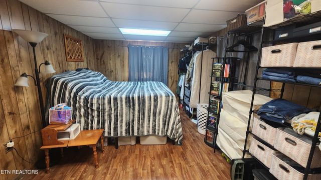 120 Hilltop Rd, Harriman, TN 37748