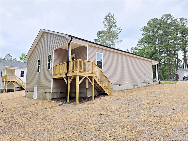 331 Appaloosa Drive, Spring Lake, NC 28390
