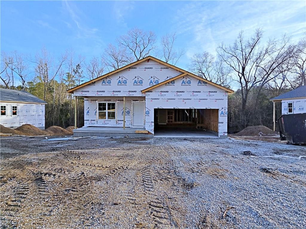 331 Appaloosa Drive, Spring Lake, NC 28390