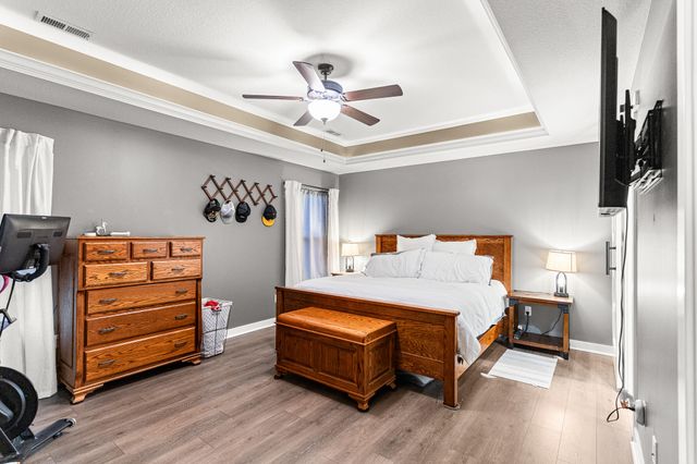 6420 GAIL CT, Hallsville, MO 65255