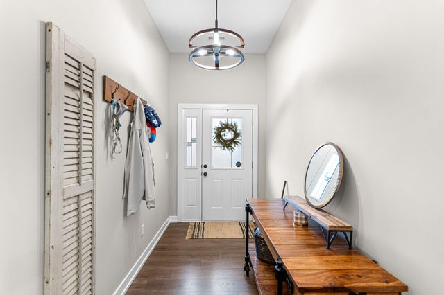 6420 GAIL CT, Hallsville, MO 65255