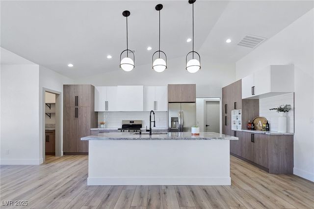 3750 Pahrump Valley Boulevard, Pahrump, NV 89048