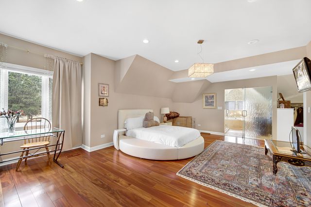 1N424 Indian Knoll Road, West Chicago, IL 60185