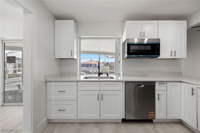 1124 SE 31st ST, Cape Coral, FL 33904