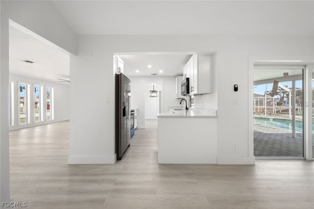 1124 SE 31st ST, Cape Coral, FL 33904