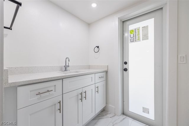 1124 SE 31st ST, Cape Coral, FL 33904