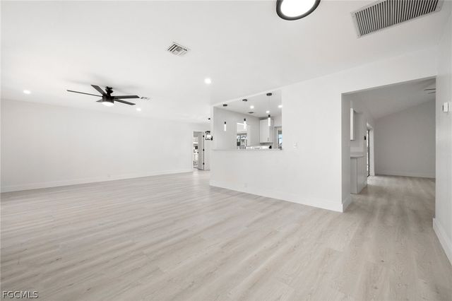 1124 SE 31st ST, Cape Coral, FL 33904