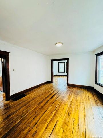 72 Pilgrim Street, Highland Park, MI 48203