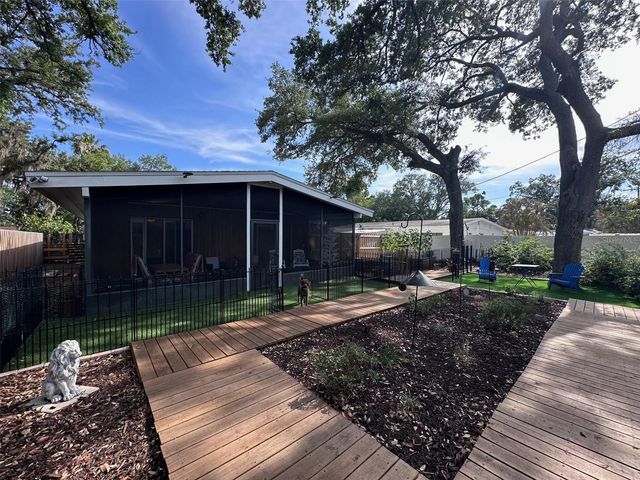 8018 N OLA AVENUE, Tampa, FL 33604