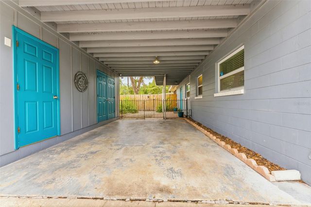 8018 N OLA AVENUE, Tampa, FL 33604