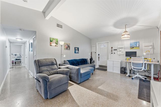 8018 N OLA AVENUE, Tampa, FL 33604