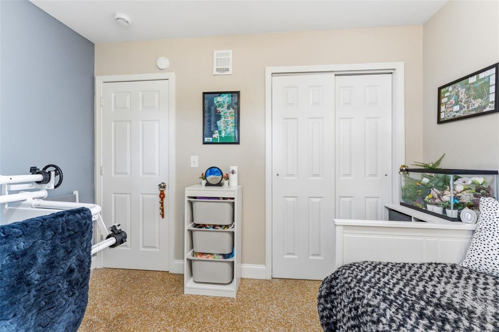 Image 20 of property listing at 8018 N OLA AVENUE, Tampa, FL 33604