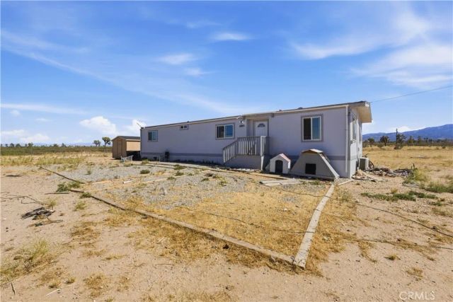 5885 Dos Palmas, Phelan, CA 92371