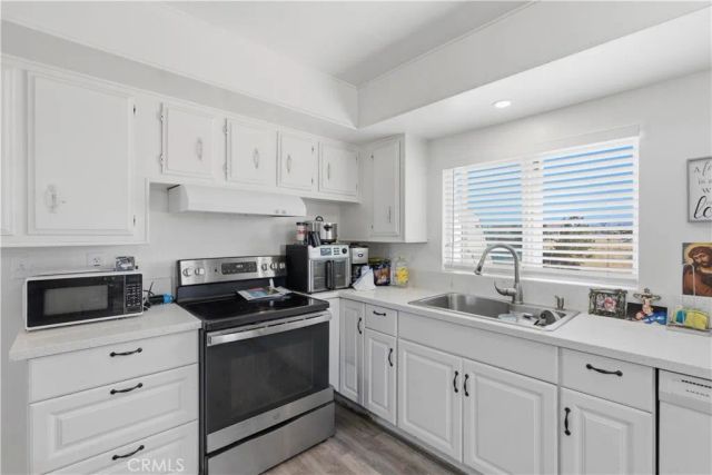 5885 Dos Palmas, Phelan, CA 92371