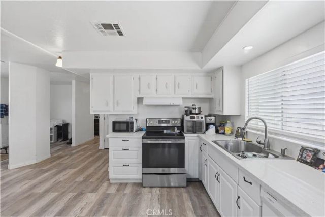 5885 Dos Palmas, Phelan, CA 92371