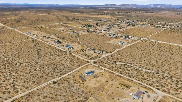 5885 Dos Palmas, Phelan, CA 92371
