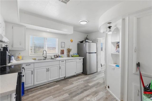 5885 Dos Palmas, Phelan, CA 92371