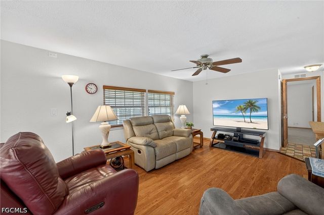 30 Aloe ST, Alva, FL 33920