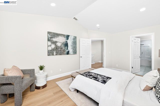 7361 Stonedale Dr, Pleasanton, CA 94588