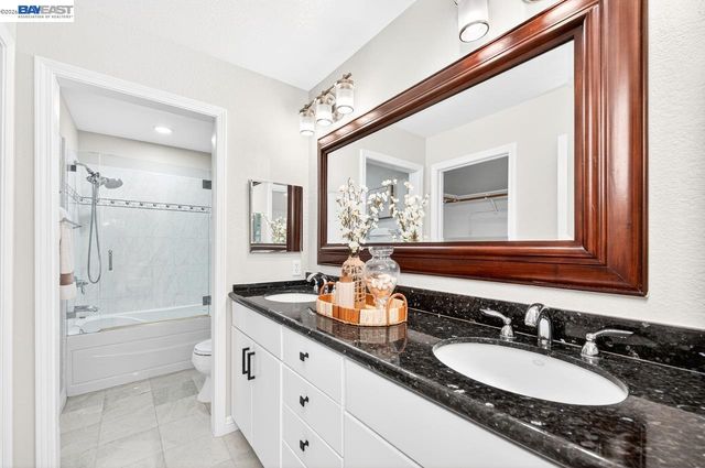 7361 Stonedale Dr, Pleasanton, CA 94588
