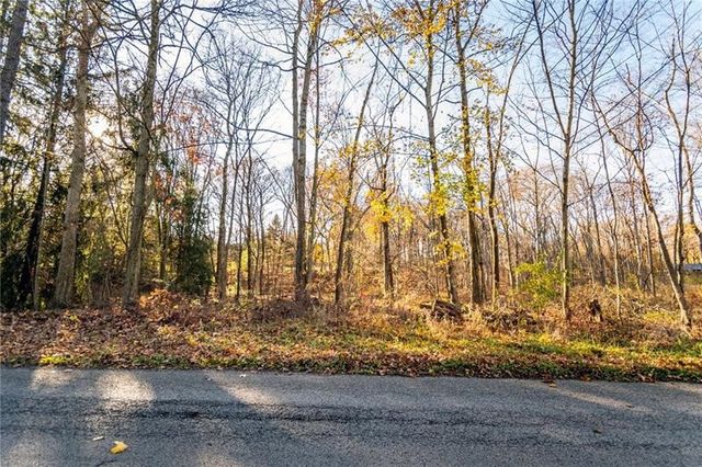 Lot 1 Club Dr, Neshannock Twp, PA 16105
