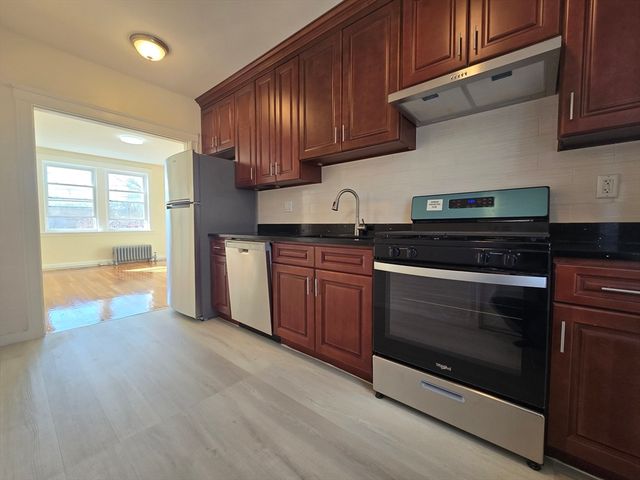 183 Kent 5, Brookline, MA 02445