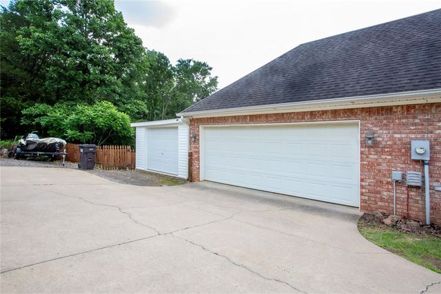 351 Channel Circle, Russellville, AR 72802