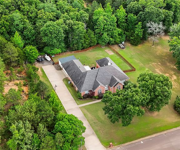 351 Channel Circle, Russellville, AR 72802
