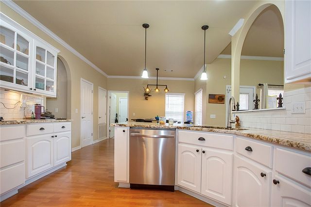 351 Channel Circle, Russellville, AR 72802