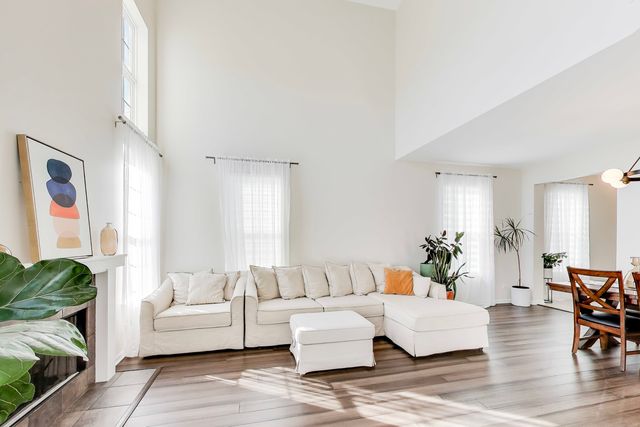 662 Elizabeth Court, Romeoville, IL 60446