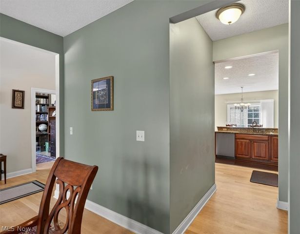 122 Haskell Drive, Bratenahl, OH 44108