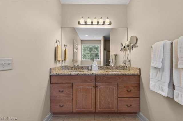 122 Haskell Drive, Bratenahl, OH 44108