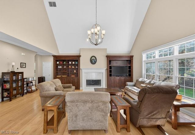 122 Haskell Drive, Bratenahl, OH 44108