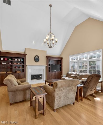 122 Haskell Drive, Bratenahl, OH 44108