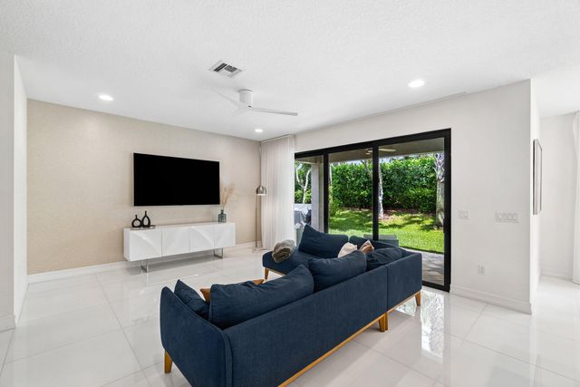 14566 White Jade Terrace, Delray Beach, FL 33446
