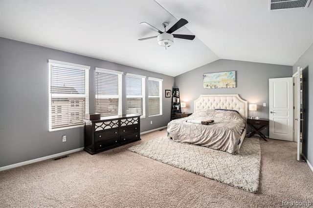 58874 Peters Barn Drive, South Lyon, MI 48178