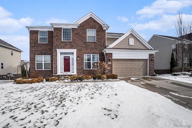 58874 Peters Barn Drive, South Lyon, MI 48178