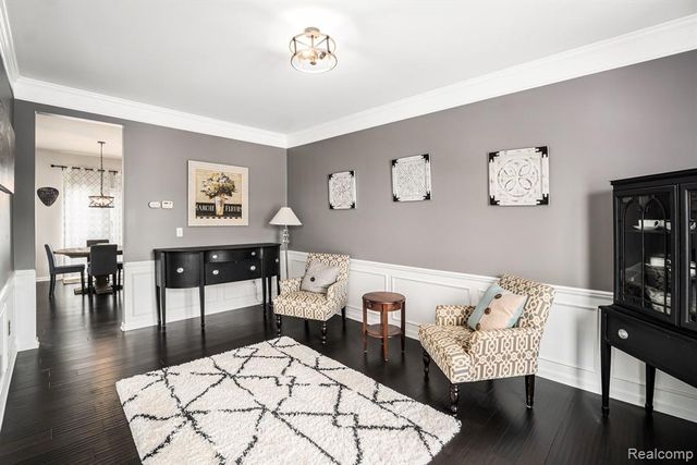 58874 Peters Barn Drive, South Lyon, MI 48178