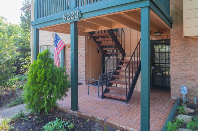 8223 Kingsbrook Road 212, Houston, TX 77024