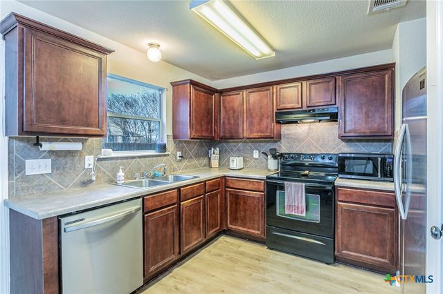 9804 River Land Court, Temple, TX 76502