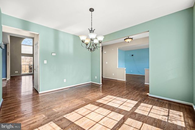 102 HAVEN CIR, Coatesville, PA 19320