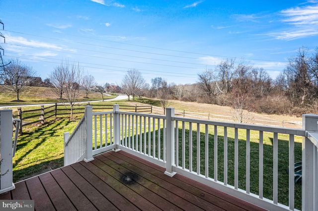 102 HAVEN CIR, Coatesville, PA 19320