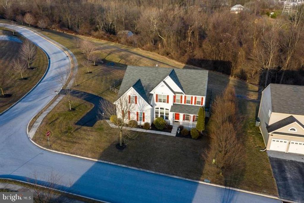 102 HAVEN CIR, Coatesville, PA 19320