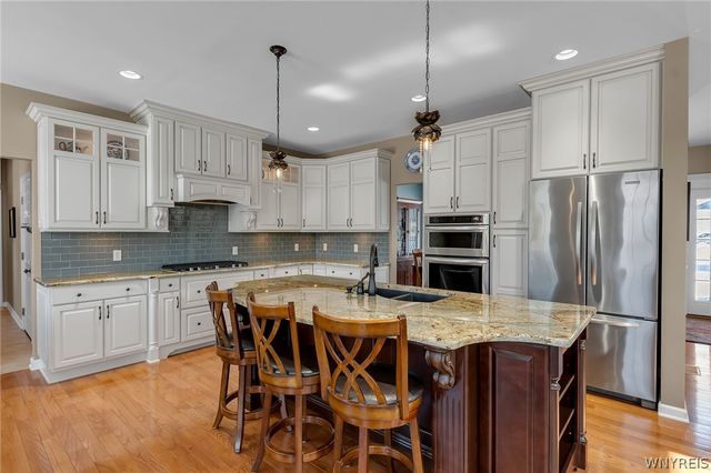 30 Ferndale Drive, Orchard Park, NY 14127