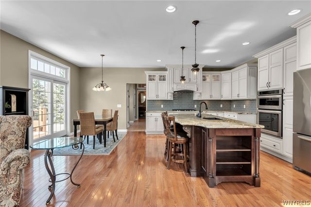 30 Ferndale Drive, Orchard Park, NY 14127