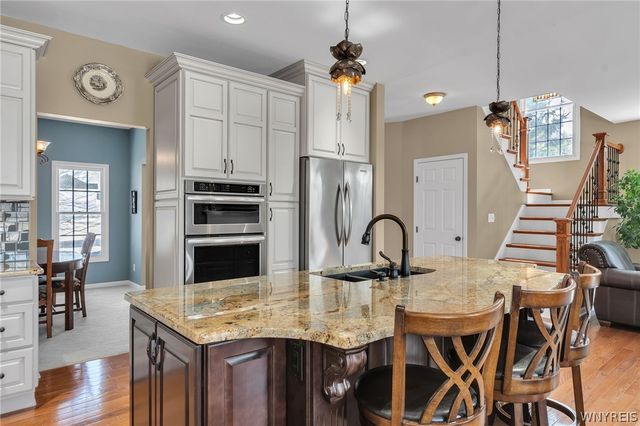 30 Ferndale Drive, Orchard Park, NY 14127