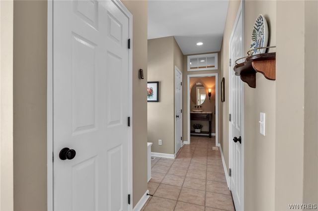 30 Ferndale Drive, Orchard Park, NY 14127