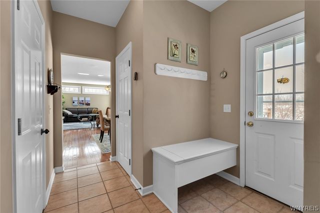 30 Ferndale Drive, Orchard Park, NY 14127