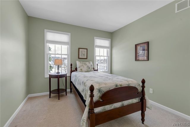 30 Ferndale Drive, Orchard Park, NY 14127