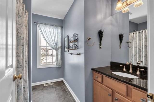 30 Ferndale Drive, Orchard Park, NY 14127